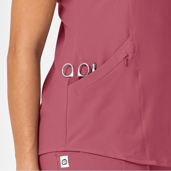 Wonderwink RENEW Scrub Top - Picture 5 of 6